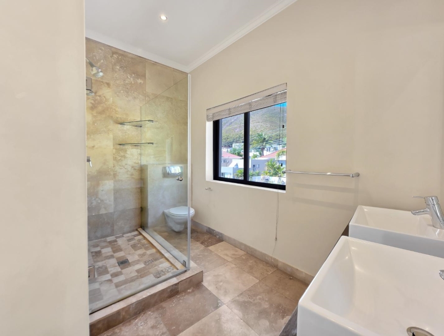 3 Bedroom Property for Sale in Fresnaye Western Cape